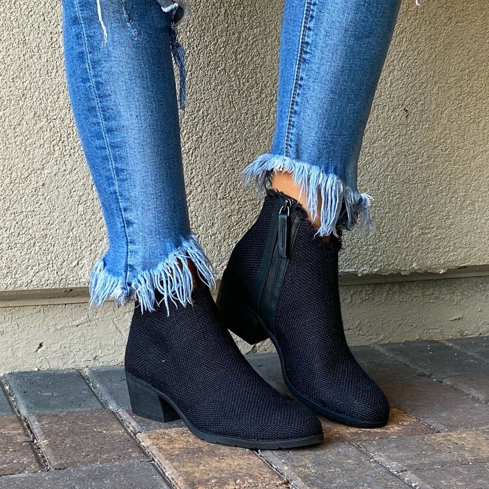 Black Frayed Fabric Ankle Western Heel Booties - Picture 5 of 14